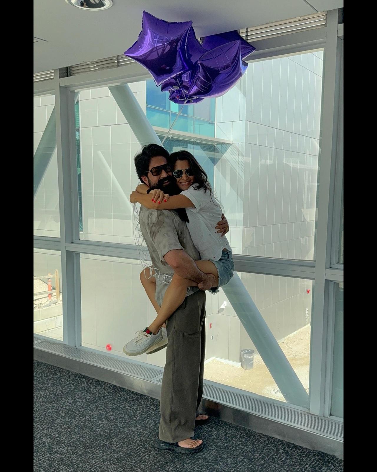 <p>The couple live a happy life with their little munchkins and their family pics speak volumes of their close bond.</p>